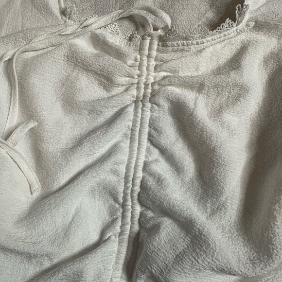 adorable Alice Blue Blouse size small - Picture 4 of 4